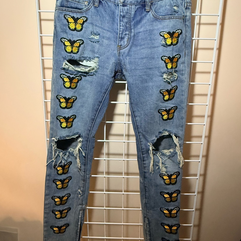 MNML M188 Butterfly distressed jeans